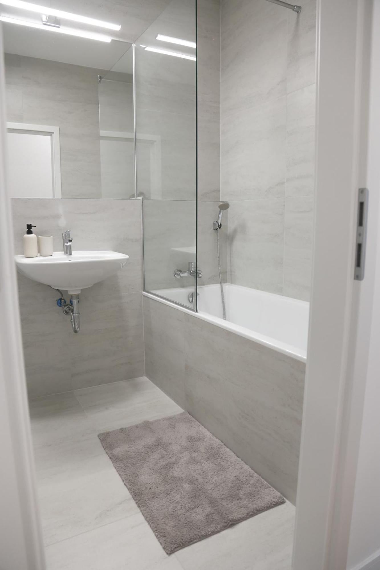 Kesselbauer Bratislava - Luxury Apartment With Free Parking Extérieur photo